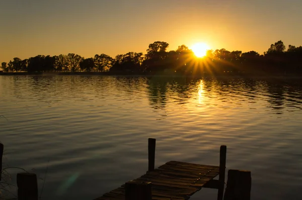 Tramonto Lago Lobos Buenos Aires Tratto Dalla Riva Guardando Vecchio — Foto Stock