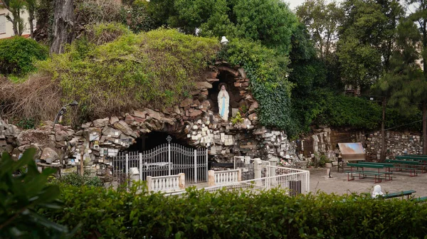 Παναγία Της Σπηλιάς Lourdes Μια Εκκλησία Στο Mar Del Plata — Φωτογραφία Αρχείου