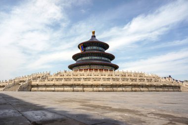 Meydandaki Cennet Tapınağı. Çin mimari cazibesi