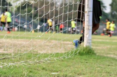 Ayakta futbol kalecisi