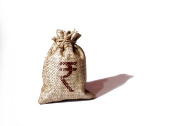 Beyaz arka planda izole edilmiş rupee sembollü para çantası