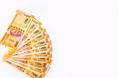 Beyaz arka planda izole edilmiş Hint 200 rupisi.