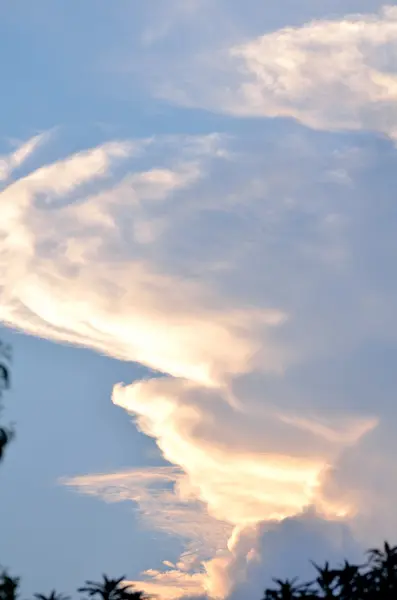 空と雲の背景 — ストック写真