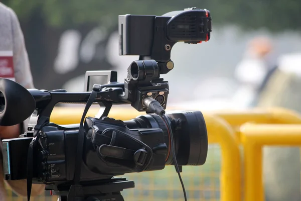 Câmera de vídeo . — Fotografia de Stock