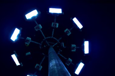 Bir gece aydınlatma Kulesi.