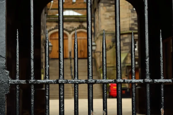 Prison avec portes fermées — Photo