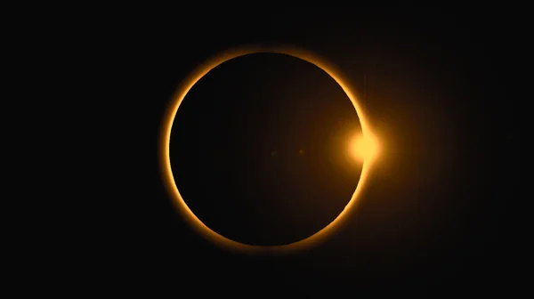 Diamantring under solar eclips — Stockfoto