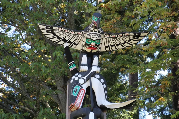 Pólo totem americano nativo — Fotografia de Stock