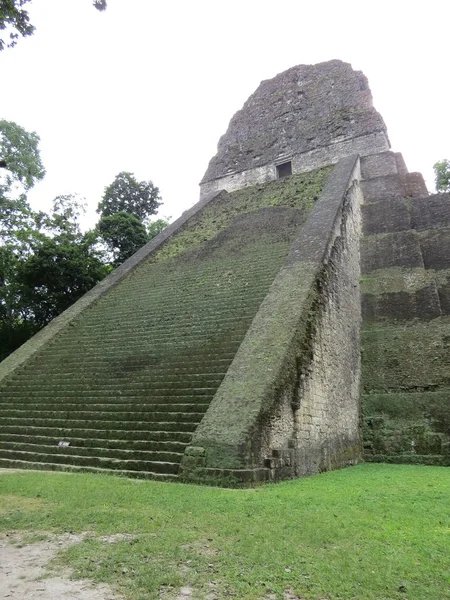 Pirâmide — Fotografia de Stock
