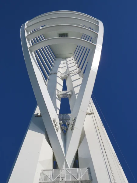 Do wieży Spinnaker tower — Zdjęcie stockowe