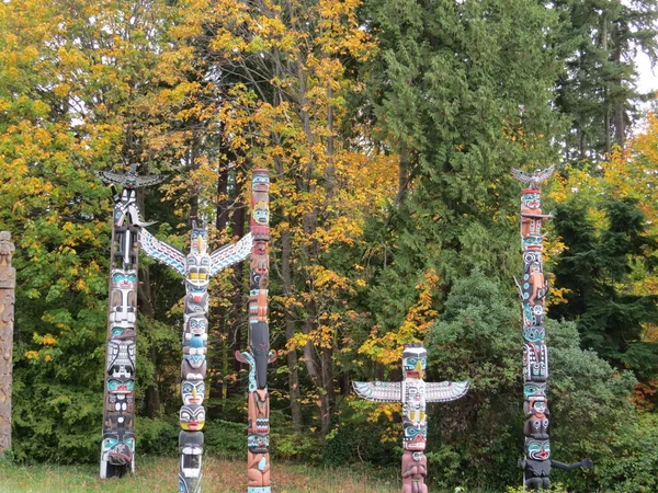 Totem Pole — Stock Photo, Image