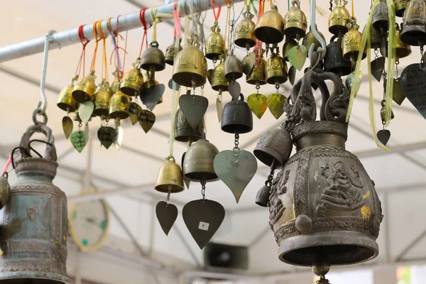 Campana en el templo — Foto de Stock