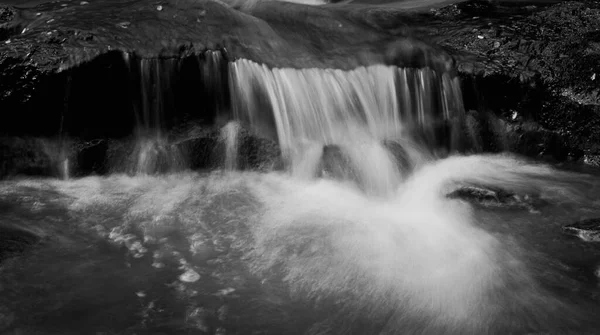 Vattenfall Vid Floden Swale Byn Keld North Yorkshire — Stockfoto