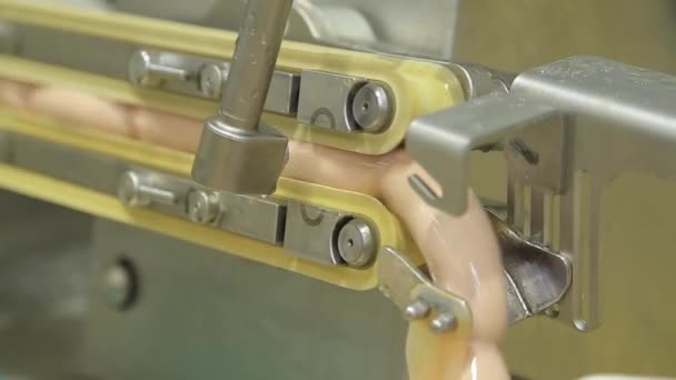 Travailler sur l'usine de saucisses 