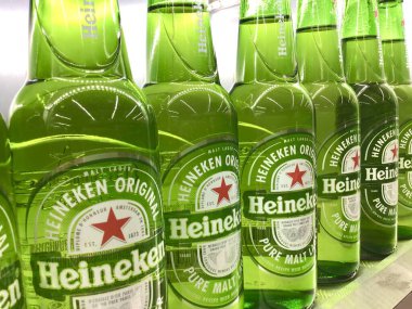 Bir şişe Heineken birası Bangkok 3 Ekim 2020, makro