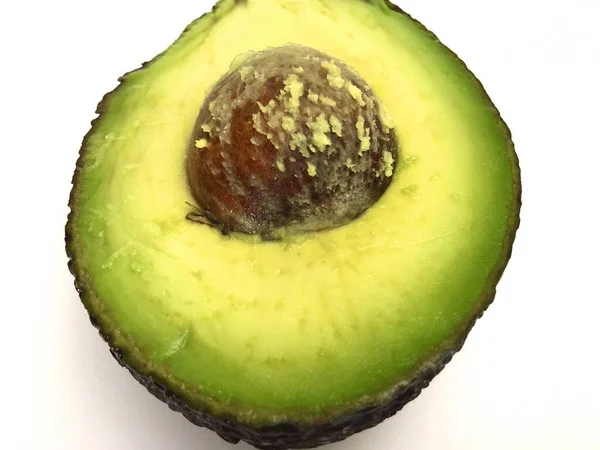 Vers Rijp Avocado Geïsoleerd Witte Achtergrond — Stockfoto