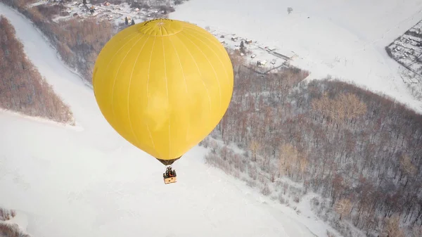Hot air balloon in flight 14