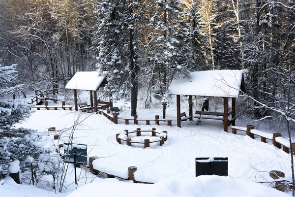 Recreation area in the snow in the national park. — Stock Photo, Image