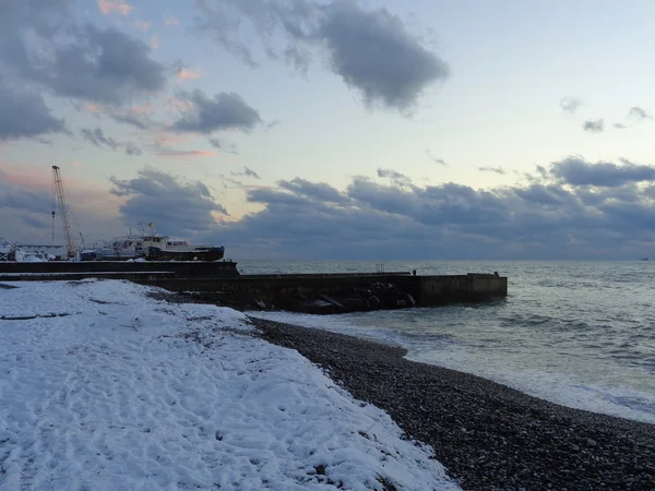 Sníh na černém pobřeží Ruska, Sochi — Stock fotografie