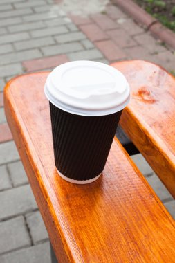 Bankta tek kullanımlık Kupası