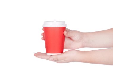 Tek kullanımlık kırmızı fincan kahve