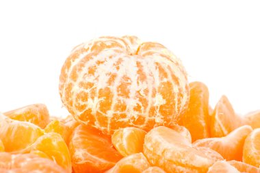Olgun mandalina beyaz izole
