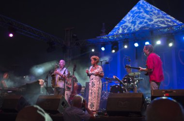 Jenifer Solidade ve Carlos Martins Festivali de değildir, Mundo 2016 yılında Porto Covo yapmak