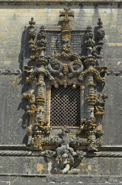 La ventana de la Casa Capitular en Tomar. Portugal — Foto de Stock