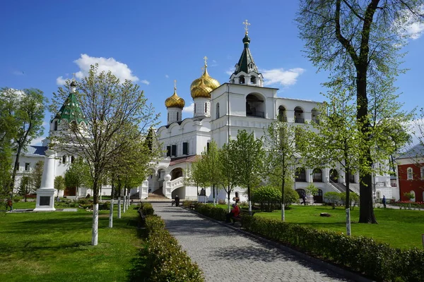Camino Dentro Del Monasterio Ipatiev Kostroma — Foto de Stock