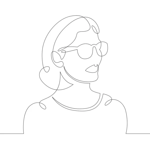 Portrét mladé ženy s luxusními dlouhými vlasy a slunečními brýlemi — Stockový vektor