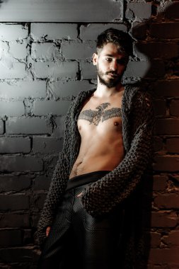 genç erkekler moda fotoshoot