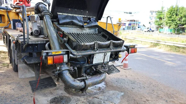 Gasoduto Caminhão Bomba Concreto Balde Aceita Mistura Cimento Parte Traseira — Fotografia de Stock