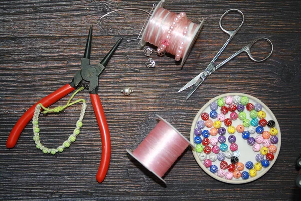 Sieraden Maken Thuiswerkplaats Achtergrond Schoonheid Creativiteit Ambachtelijke Concept — Stockfoto