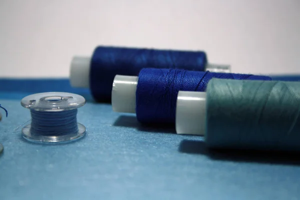 Blue Sewing Threads Spools Blue Felt Background Space Text — Stock Photo, Image