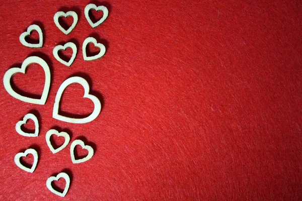 Fondo San Valentín Con Corazón Madera Fondo Rojo — Foto de Stock