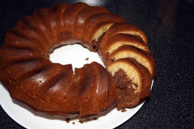 Sünger kek pişirme hazırlığı sıralaması. Boşluk.