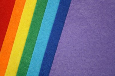 Arka plan gökkuşağı renklerinden yapılmıştır. Üst Manzara. Metin için boşluk.