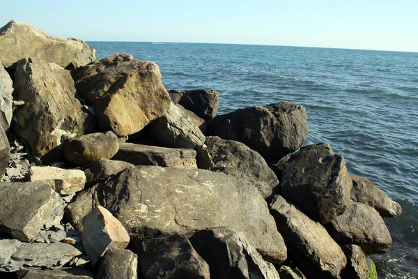 Rocky Beach Sunny Day Rocky Seashore Coastline Black Sea — Stock Photo, Image