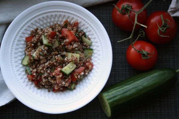 Salade Van Boekweit Tomaten Komkommers Dille Ruimte Voor Tekst — Stockfoto