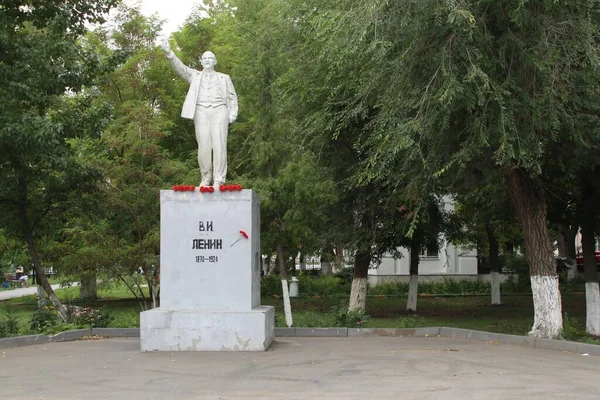 Monumento Lenin Nella Città Volsk Sul Fiume Volga — Foto Stock