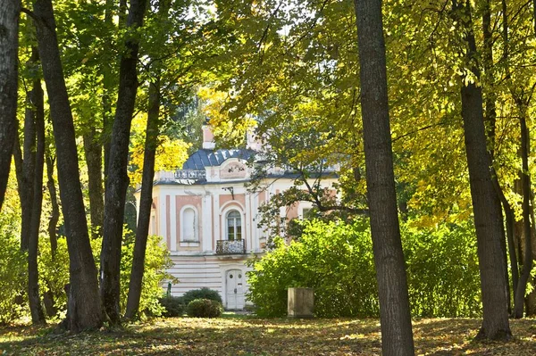 2010年 オラニエンバウム公園のピーター3世宮殿 サンクトペテルブルク ロモノソフ — ストック写真