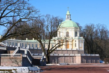 Oranienbaum Park 'taki Grand Menshikov Sarayı' nın kilise köşkü. St. Petersburg, Lomonosov.