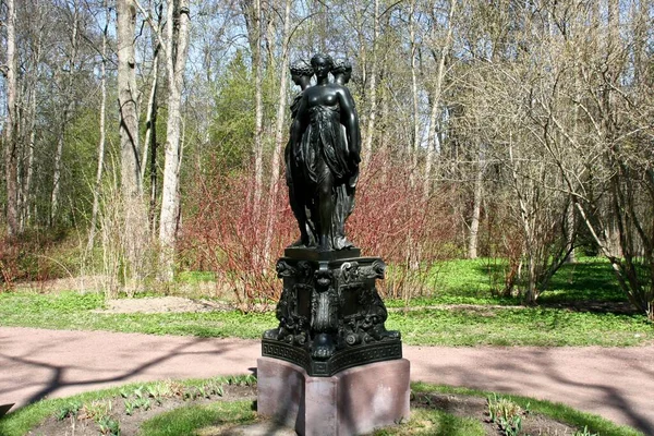Skulptur Drei Grazien Eine Bronzekopie Vom Beginn Des Jahrhunderts Der — Stockfoto