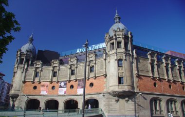 Bilbao, İspanya, 28 Mayıs 2015: Azkuna Zentroa, Alhondiga, Bilbao, İspanya, Bizkaia görünümü