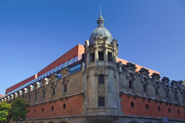 Bilbao, İspanya, 28 Mayıs 2015: Azkuna Zentroa, Alhondiga, Bilbao, İspanya, Bizkaia görünümü