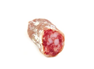 İspanyol sosis, fuet, beyaz zemin üzerine salam