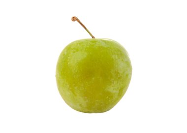 Beyaz bir arka plan üzerinde izole tek yeşil erik, yakın çekim