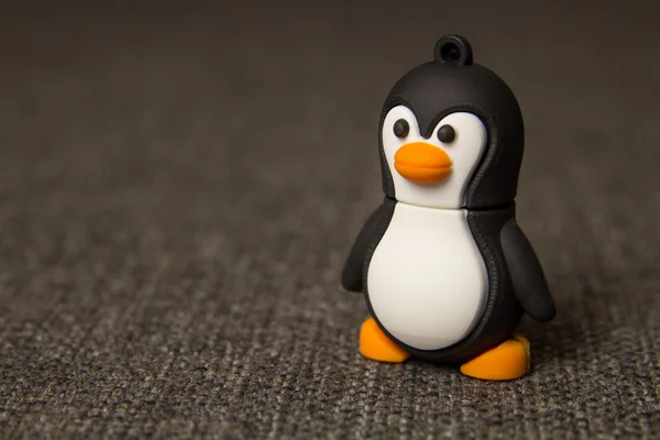 Игрушка весело Tux. — стоковое фото