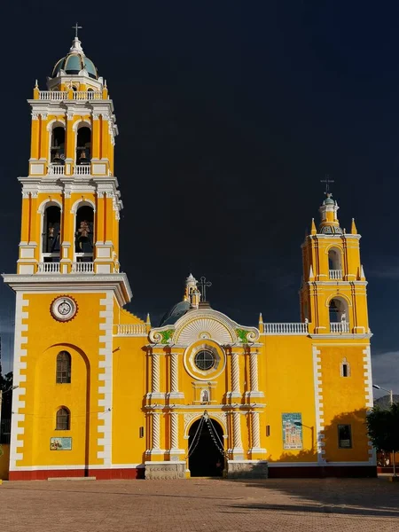 メキシコのアカトラン プエブラのイグレシア シウダド — ストック写真
