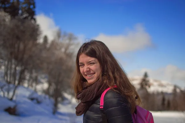 Portrait of a girl in the mountains — Stock Image Portrait of a girl in the mountains Stock Photo